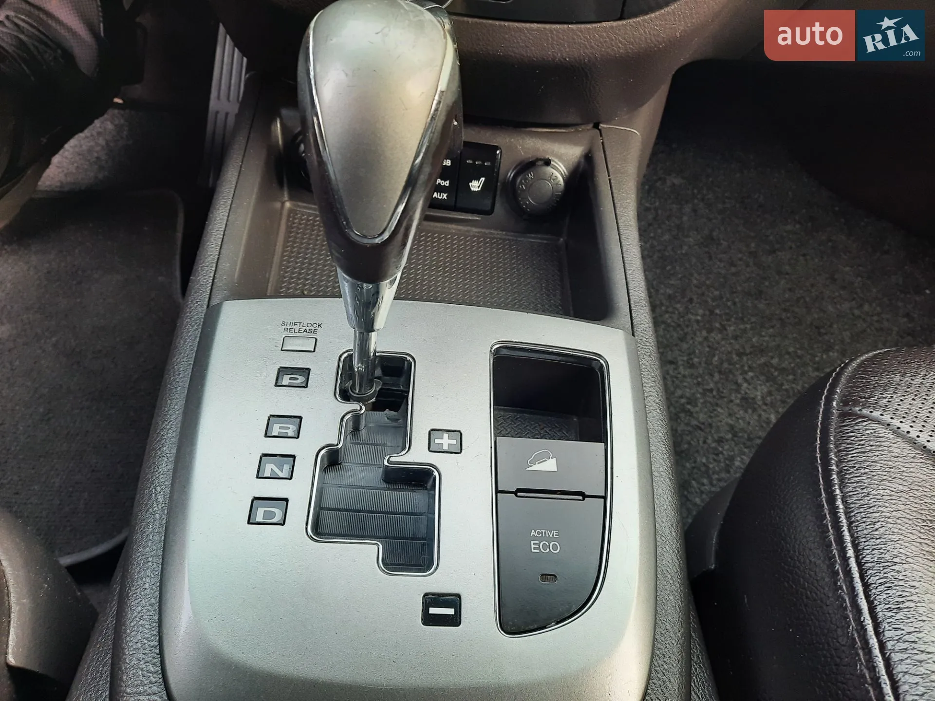 2011 Hyundai Santa Fe - мініатюра 74