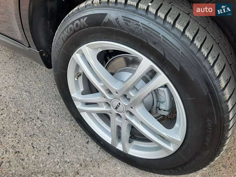 Внедорожник / Кроссовер Hyundai Santa FE 2012 в Полтаве