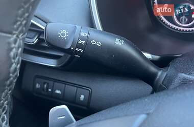 Позашляховик / Кросовер Hyundai Santa FE 2020 в 