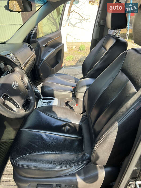 Позашляховик / Кросовер Hyundai Santa FE 2011 в Броварах