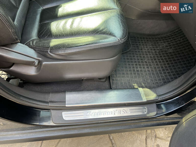 Позашляховик / Кросовер Hyundai Santa FE 2011 в Броварах