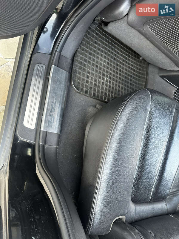 Позашляховик / Кросовер Hyundai Santa FE 2011 в Броварах