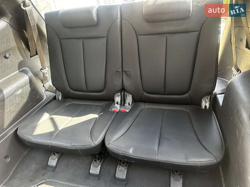 Позашляховик / Кросовер Hyundai Santa FE 2011 в Броварах