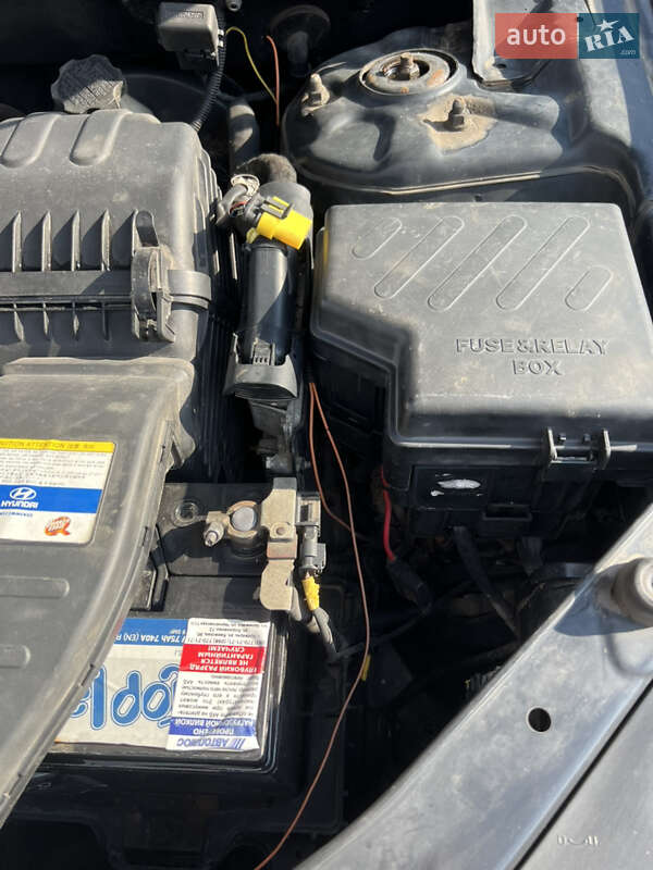 Позашляховик / Кросовер Hyundai Santa FE 2011 в Броварах