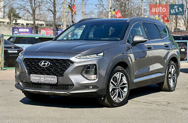 Внедорожник / Кроссовер Hyundai Santa FE 2018 в 