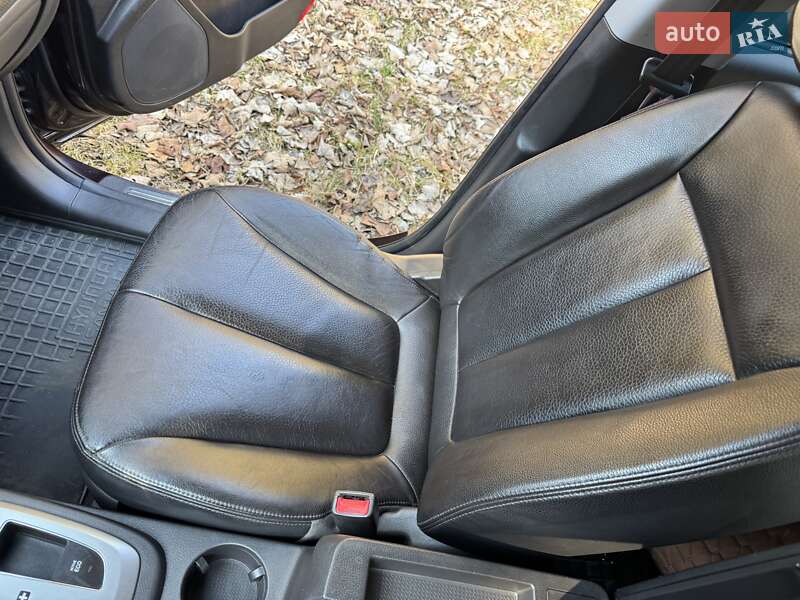 Позашляховик / Кросовер Hyundai Santa FE 2011 в Луцьку