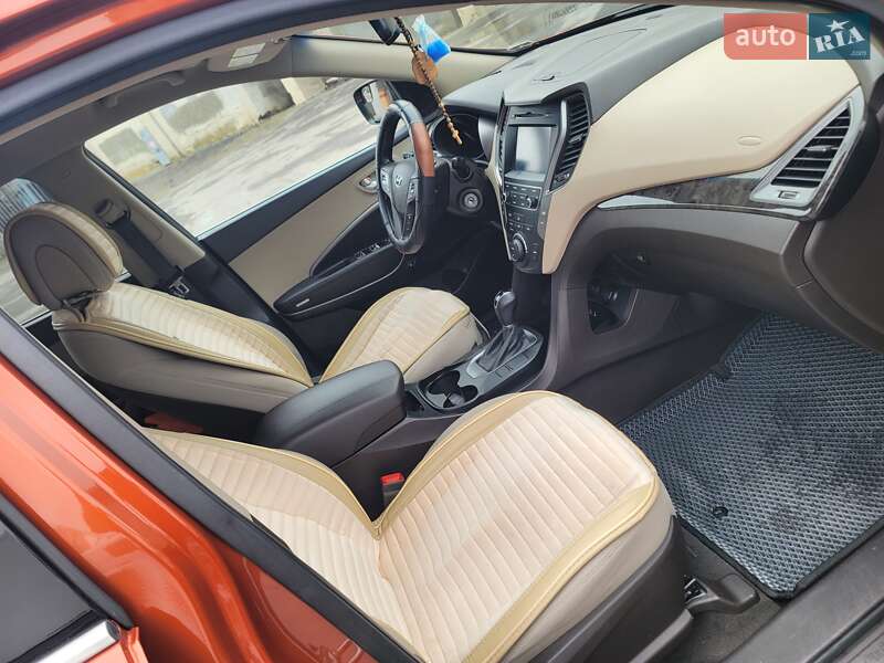 Позашляховик / Кросовер Hyundai Santa FE 2016 в Вінниці