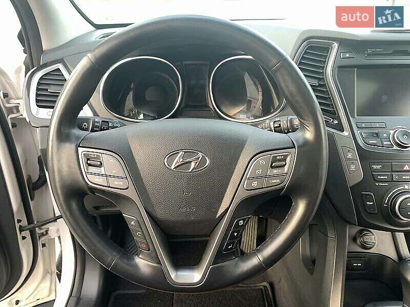 Позашляховик / Кросовер Hyundai Santa FE 2013 в Харкові