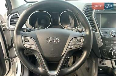 Внедорожник / Кроссовер Hyundai Santa FE 2013 в 