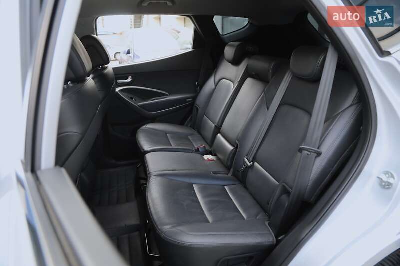Позашляховик / Кросовер Hyundai Santa FE 2013 в Харкові