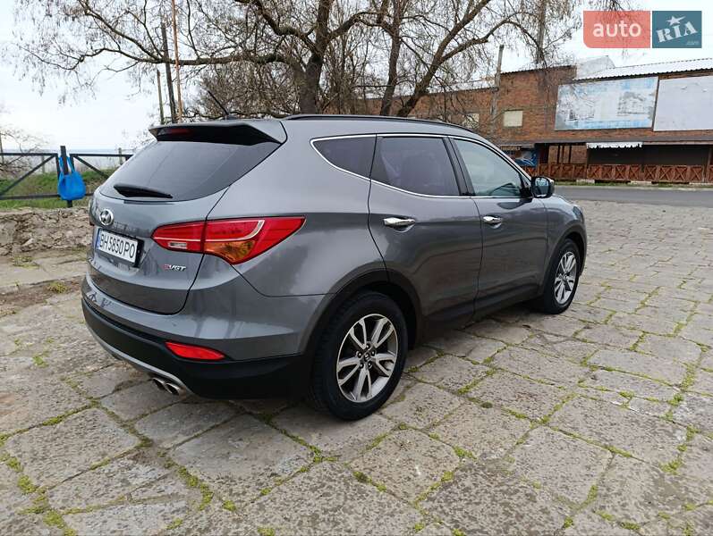 Внедорожник / Кроссовер Hyundai Santa FE 2012 в Белгороде-Днестровском