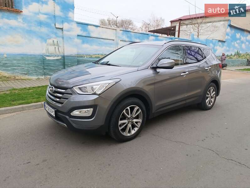 Внедорожник / Кроссовер Hyundai Santa FE 2012 в Белгороде-Днестровском