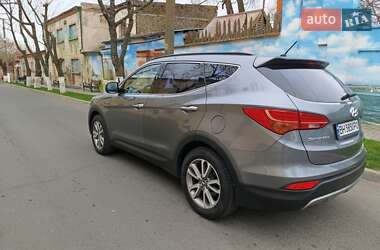 Внедорожник / Кроссовер Hyundai Santa FE 2012 в 