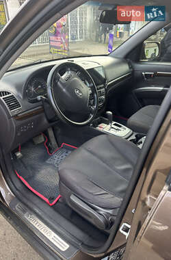 Позашляховик / Кросовер Hyundai Santa FE 2011 в 