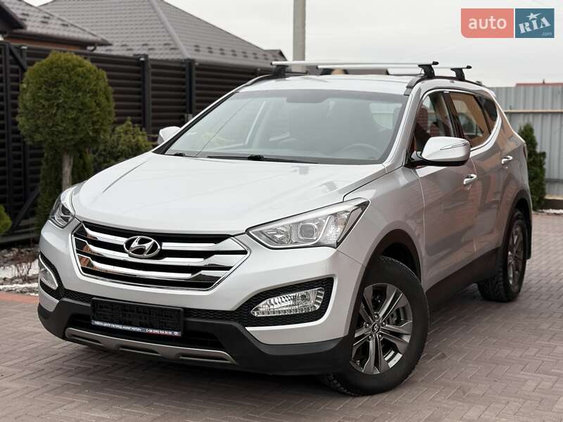 Внедорожник / Кроссовер Hyundai Santa FE 2013 в 