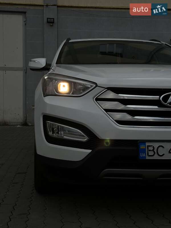 Внедорожник / Кроссовер Hyundai Santa FE 2013 в Львове