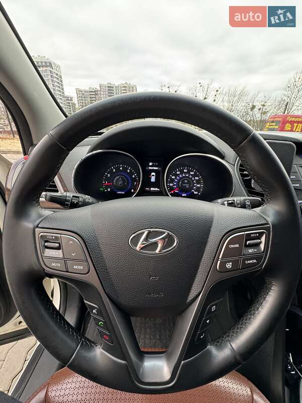 Внедорожник / Кроссовер Hyundai Santa FE 2013 в Львове
