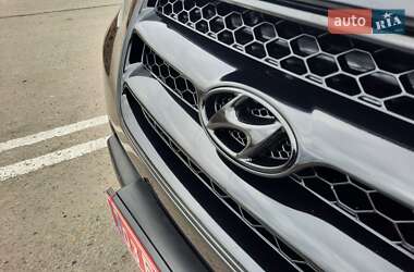 Внедорожник / Кроссовер Hyundai Santa FE 2008 в 