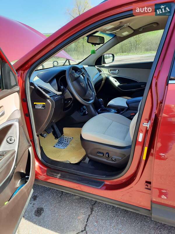 Позашляховик / Кросовер Hyundai Santa FE 2016 в Борисполі