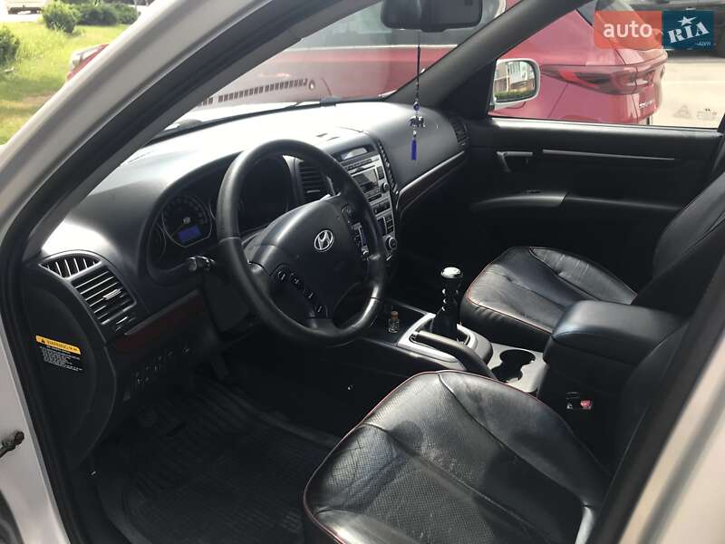 Позашляховик / Кросовер Hyundai Santa FE 2008 в Києві