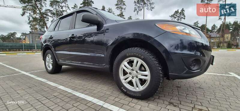 Позашляховик / Кросовер Hyundai Santa FE 2010 в Ірпені