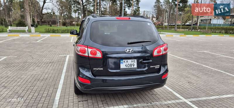 Позашляховик / Кросовер Hyundai Santa FE 2010 в Ірпені