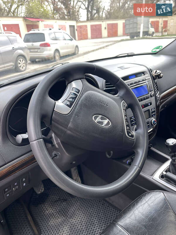 Внедорожник / Кроссовер Hyundai Santa FE 2010 в Каменец-Подольском