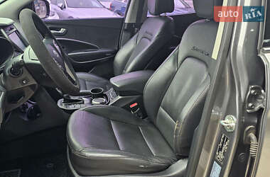 Внедорожник / Кроссовер Hyundai Santa FE 2013 в 