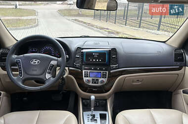 Внедорожник / Кроссовер Hyundai Santa FE 2011 в 