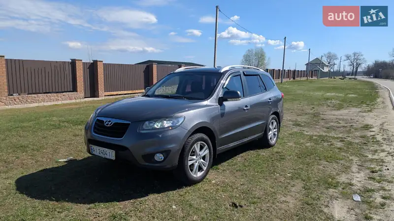 Внедорожник / Кроссовер Hyundai Santa FE 2011 в 