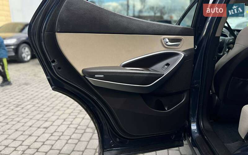 Позашляховик / Кросовер Hyundai Santa FE 2016 в Івано-Франківську фото 27 Позашляховик / Кросовер Hyundai Santa FE 2016 в Івано-Франківську