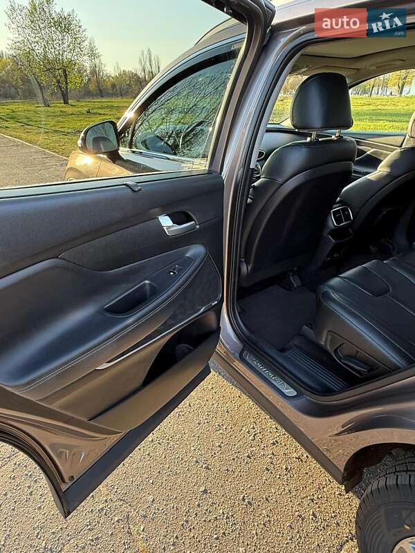 Позашляховик / Кросовер Hyundai Santa FE 2018 в Кам'янському