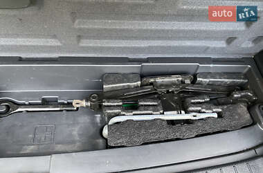 Внедорожник / Кроссовер Hyundai Santa FE 2006 в 