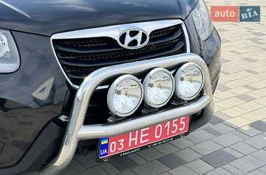 Внедорожник / Кроссовер Hyundai Santa FE 2011 в 