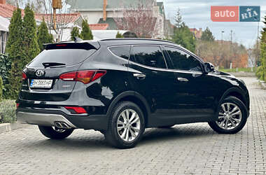 Позашляховик / Кросовер Hyundai Santa FE 2016 в 