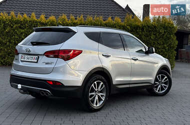 Внедорожник / Кроссовер Hyundai Santa FE 2013 в 
