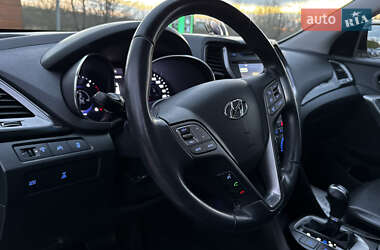 Внедорожник / Кроссовер Hyundai Santa FE 2013 в 