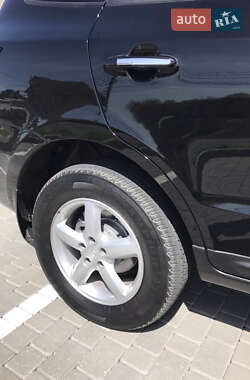 Внедорожник / Кроссовер Hyundai Santa FE 2008 в 
