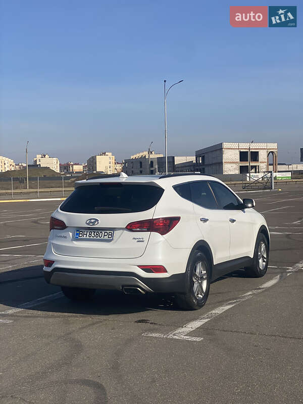 Позашляховик / Кросовер Hyundai Santa FE 2017 в Одесі