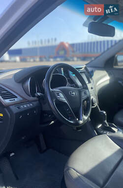 Внедорожник / Кроссовер Hyundai Santa FE 2017 в 