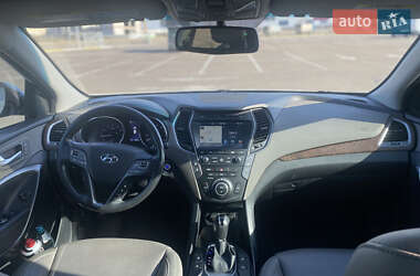 Внедорожник / Кроссовер Hyundai Santa FE 2017 в 