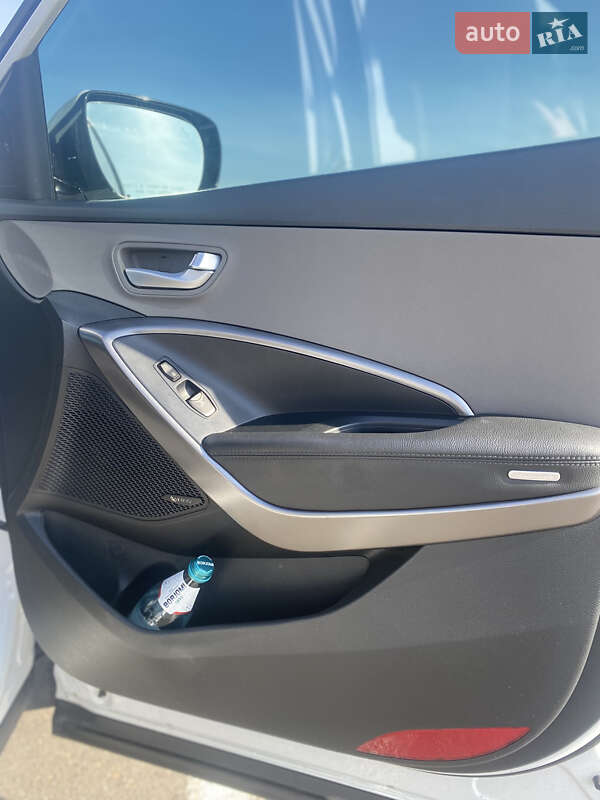 Позашляховик / Кросовер Hyundai Santa FE 2017 в Одесі