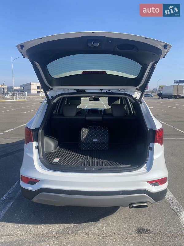 Позашляховик / Кросовер Hyundai Santa FE 2017 в Одесі