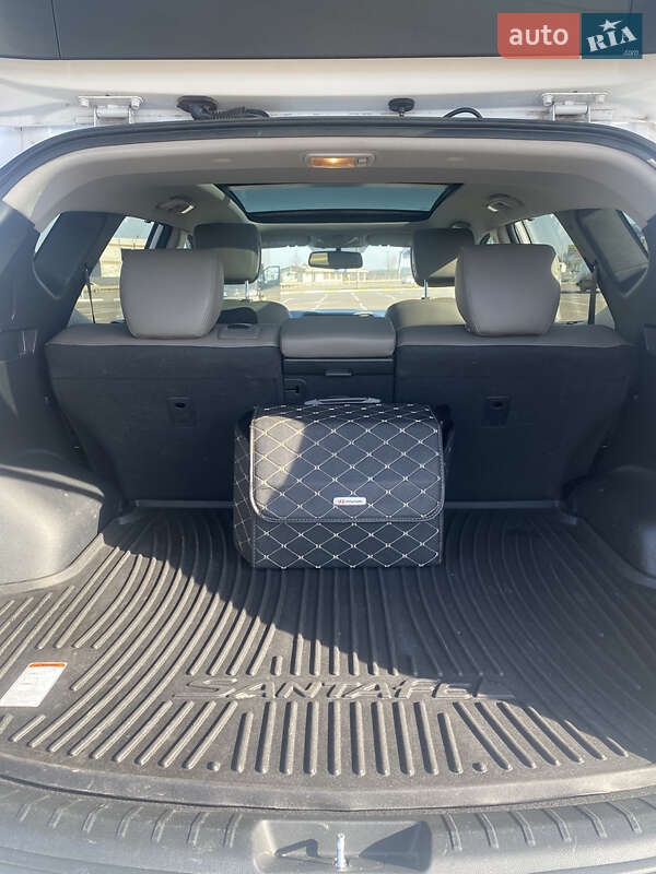 Позашляховик / Кросовер Hyundai Santa FE 2017 в Одесі