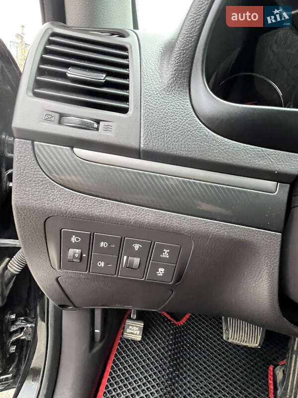 Внедорожник / Кроссовер Hyundai Santa FE 2010 в Коломые