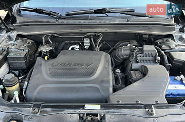 Внедорожник / Кроссовер Hyundai Santa FE 2010 в 