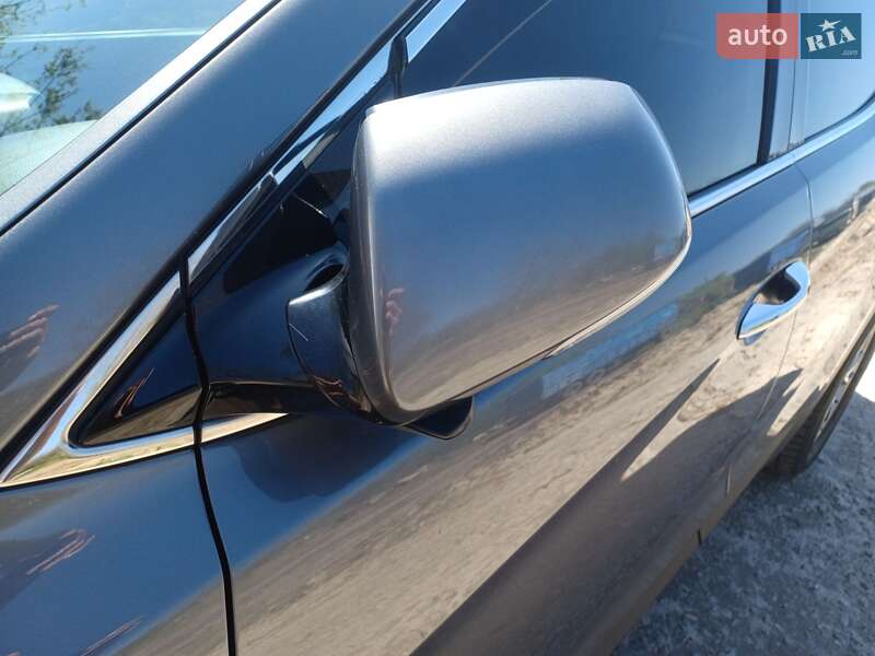 Позашляховик / Кросовер Hyundai Santa FE 2014 в Краснограді