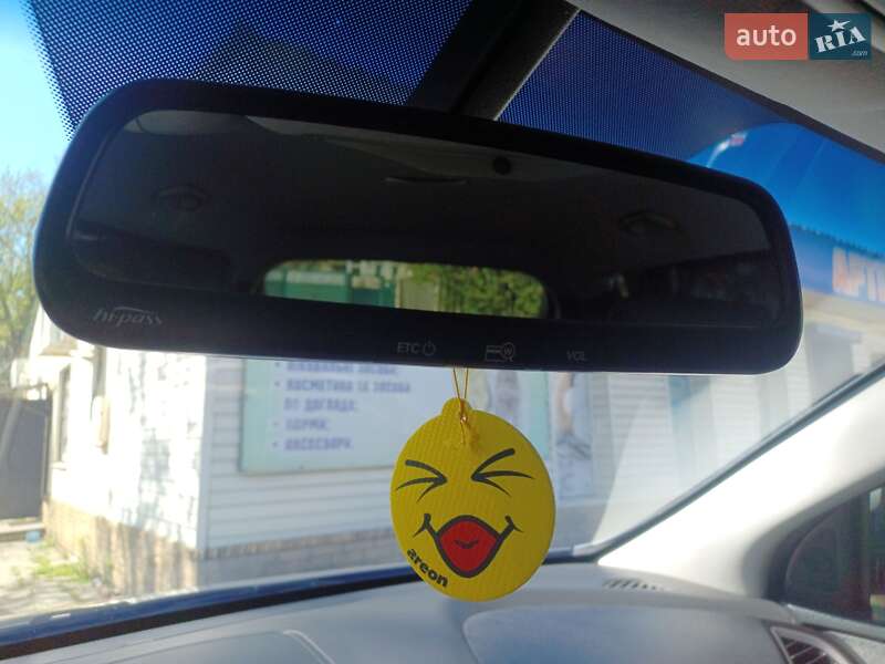 Позашляховик / Кросовер Hyundai Santa FE 2014 в Краснограді