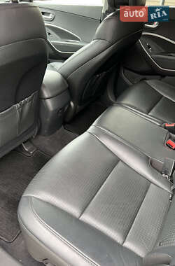 Внедорожник / Кроссовер Hyundai Santa FE 2012 в 