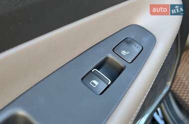 Внедорожник / Кроссовер Hyundai Santa FE 2023 в 